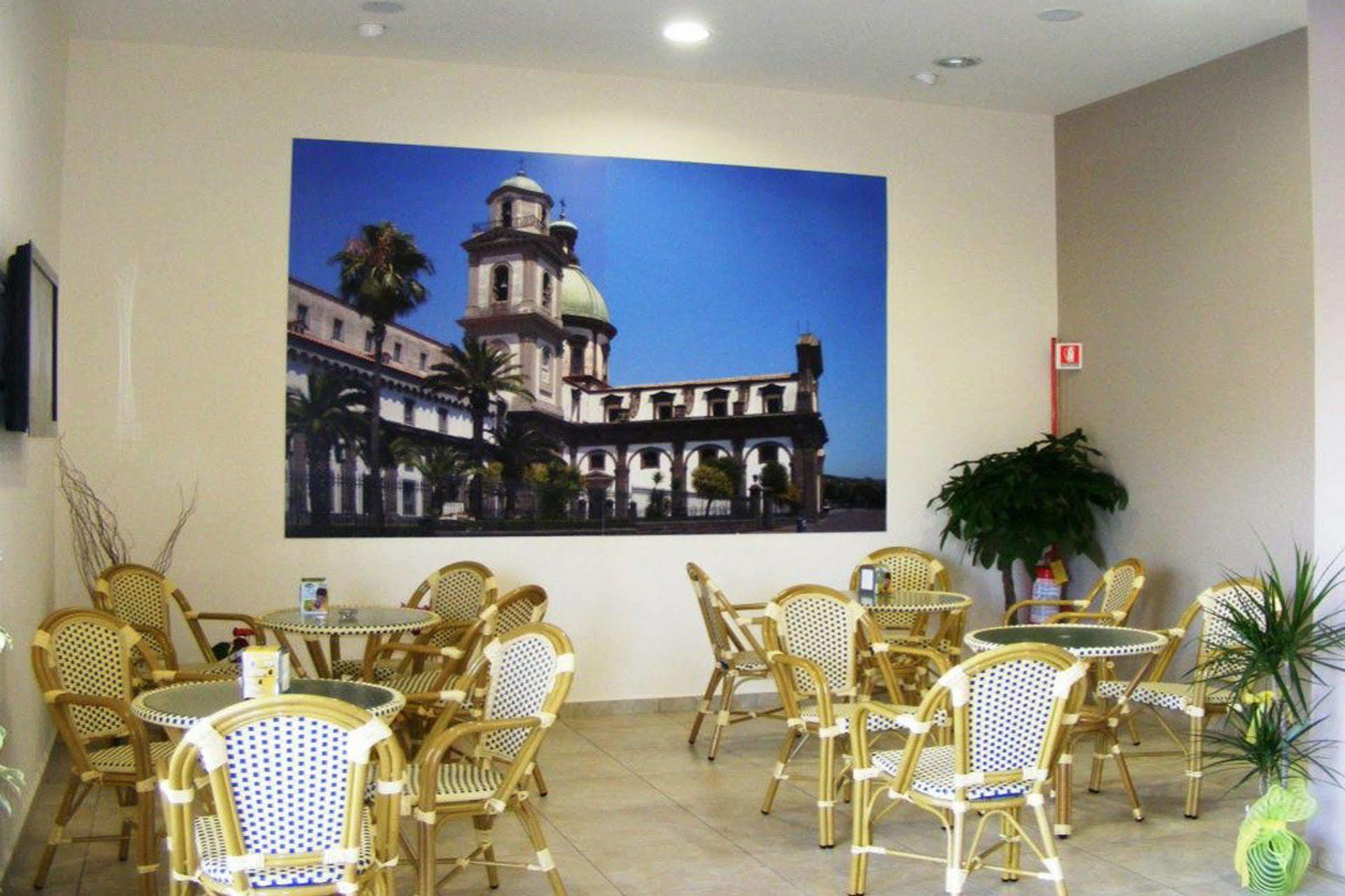 Hotel La Casa Del Pellegrino SantʼAnastasia エクステリア 写真